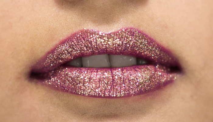Glitter Lipstick In Trend-Dazzle Your Look